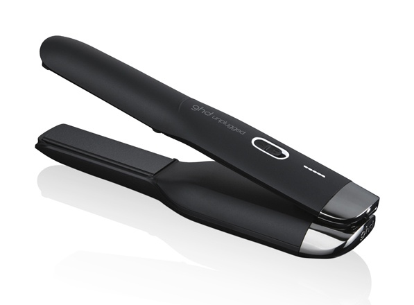 Styler® ghd unplugged, le lissseur sans fil pour des cheveux lisses et doux n’importe où !